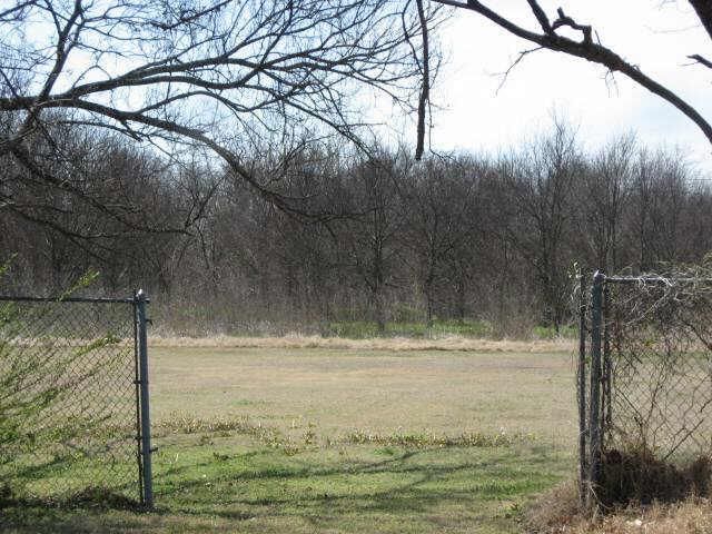 1104 W Ennis Ave, Ennis, TX 75119